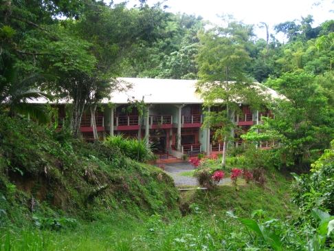 De schitterend gelegen lodge Cuffie River Nature, Tobago, november 2009 (Truus van Duijvenboden)